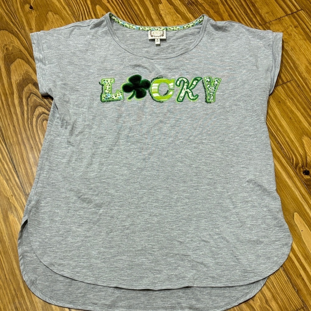 Truself Women’s Size Medium Lucky Shirt